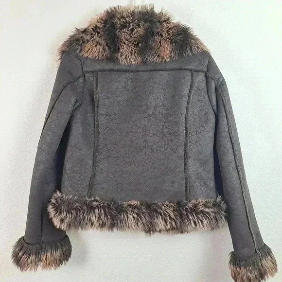 New York Classic Faux fur Jacket Size Medium - Picture 8 of 13